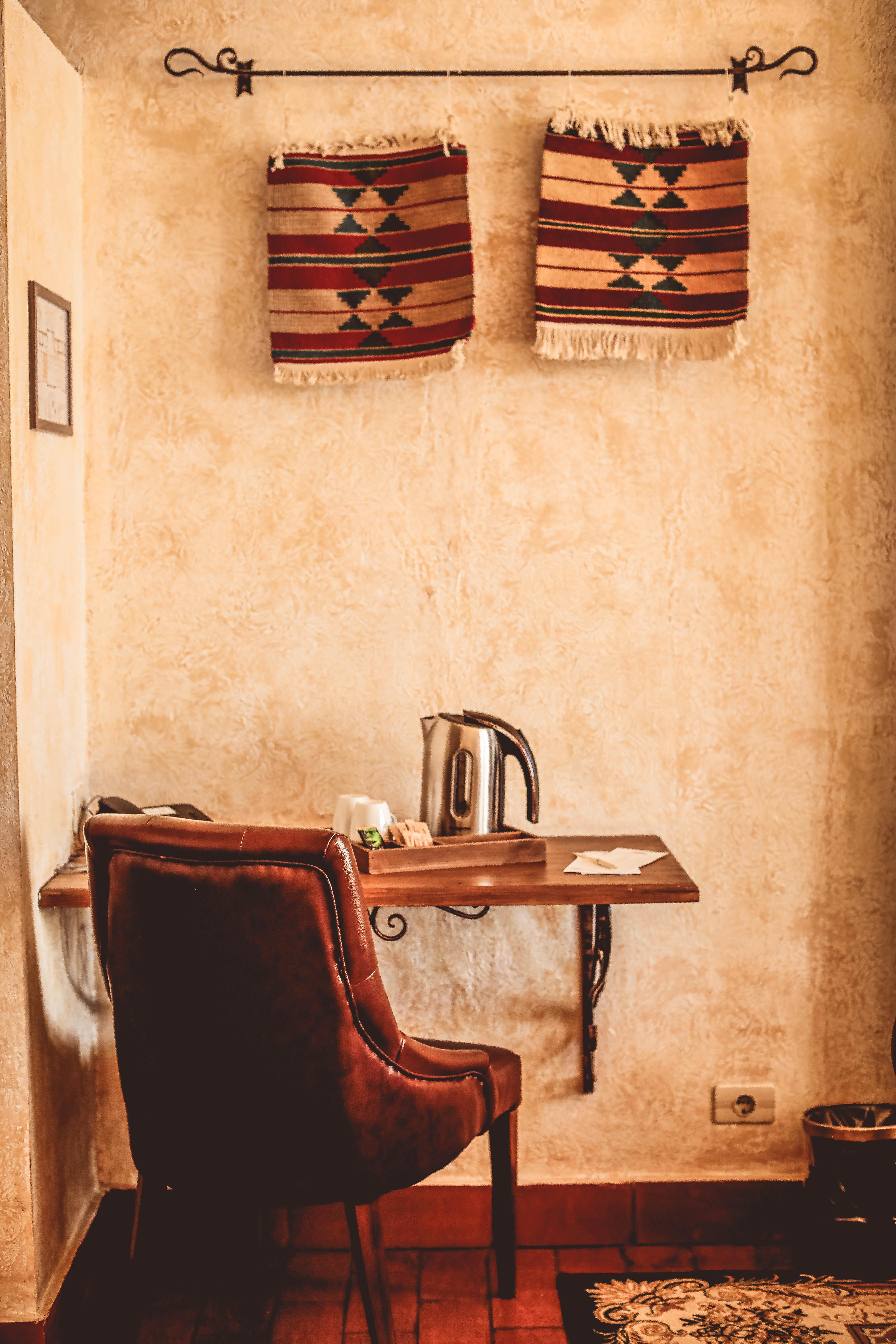 Caucasus Hotel Kasagh Exterior foto A kettle on a table